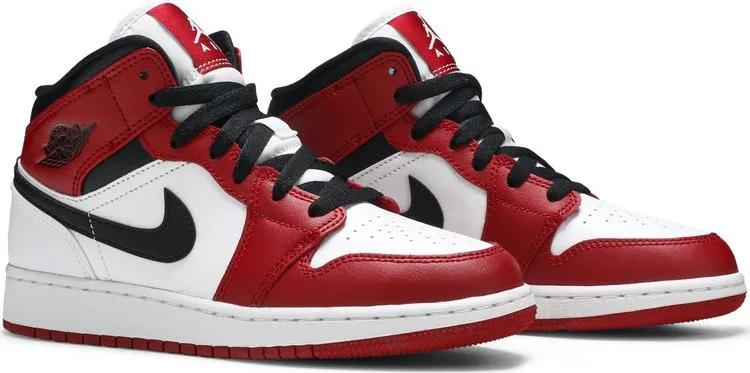 Air Jordan 1 Mid GS Chicago, red