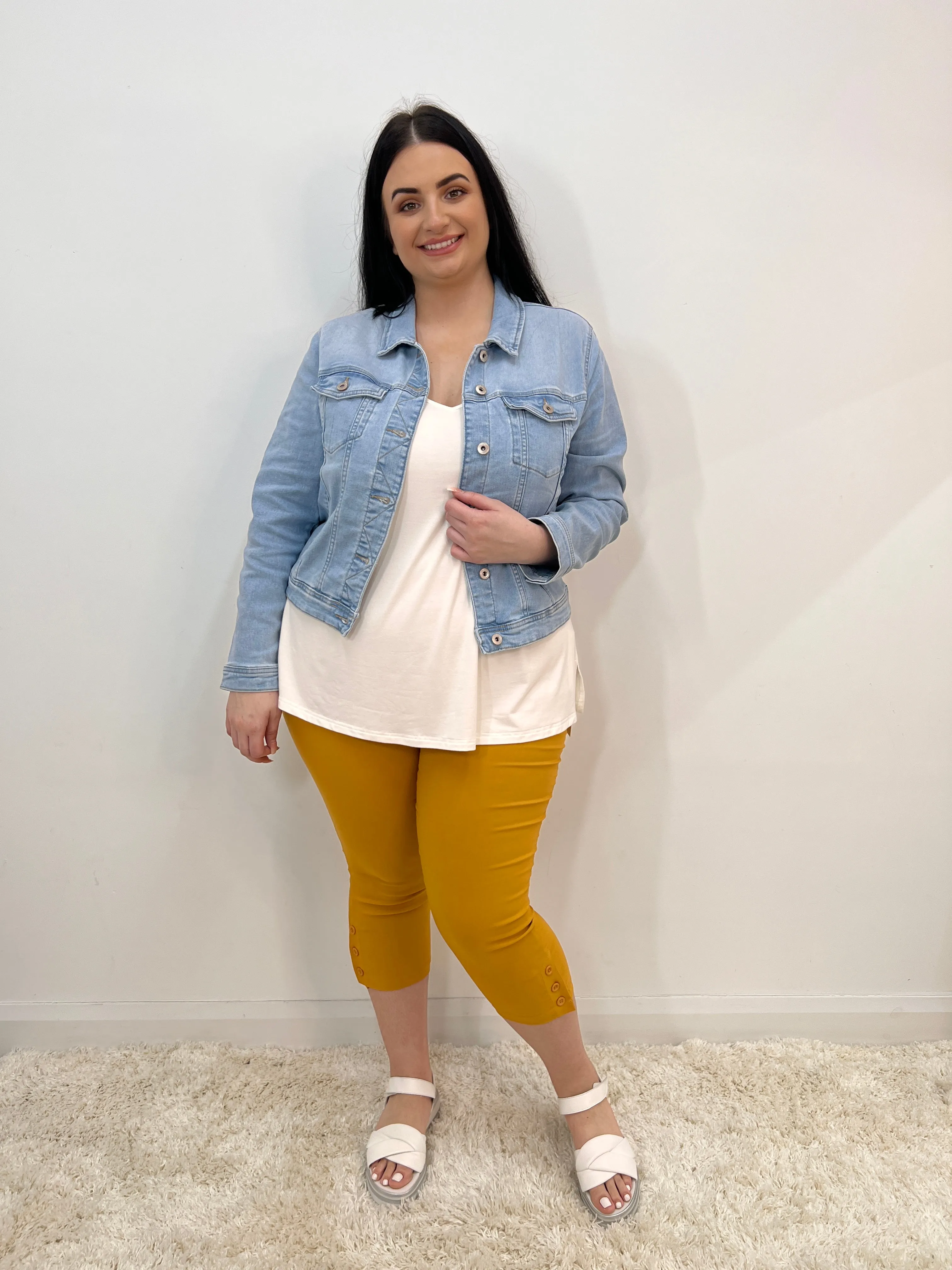 Cassie Crop Trouser in Mustard