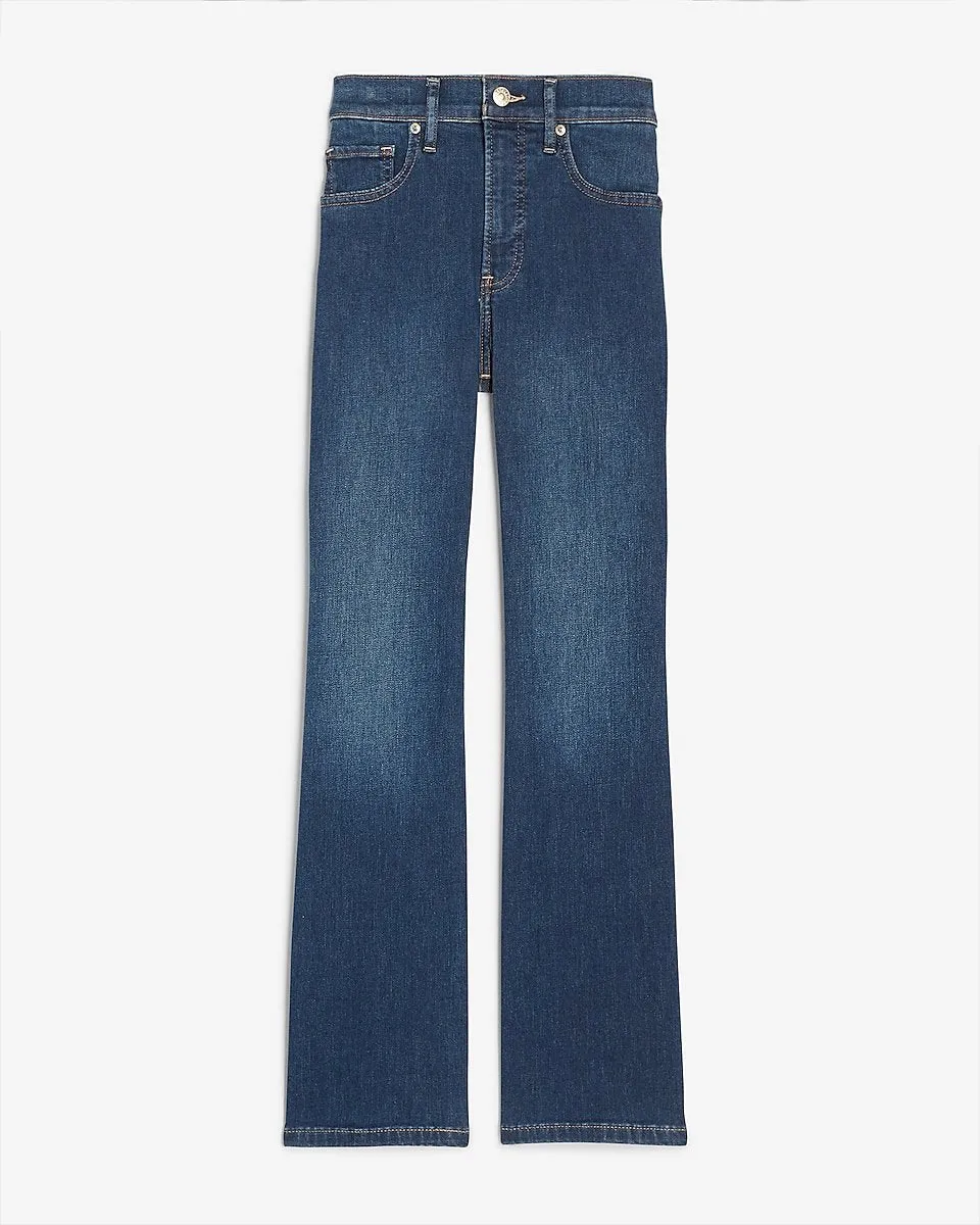 Mid Rise Dark Wash Cropped Flare Jeans in Dark Wash