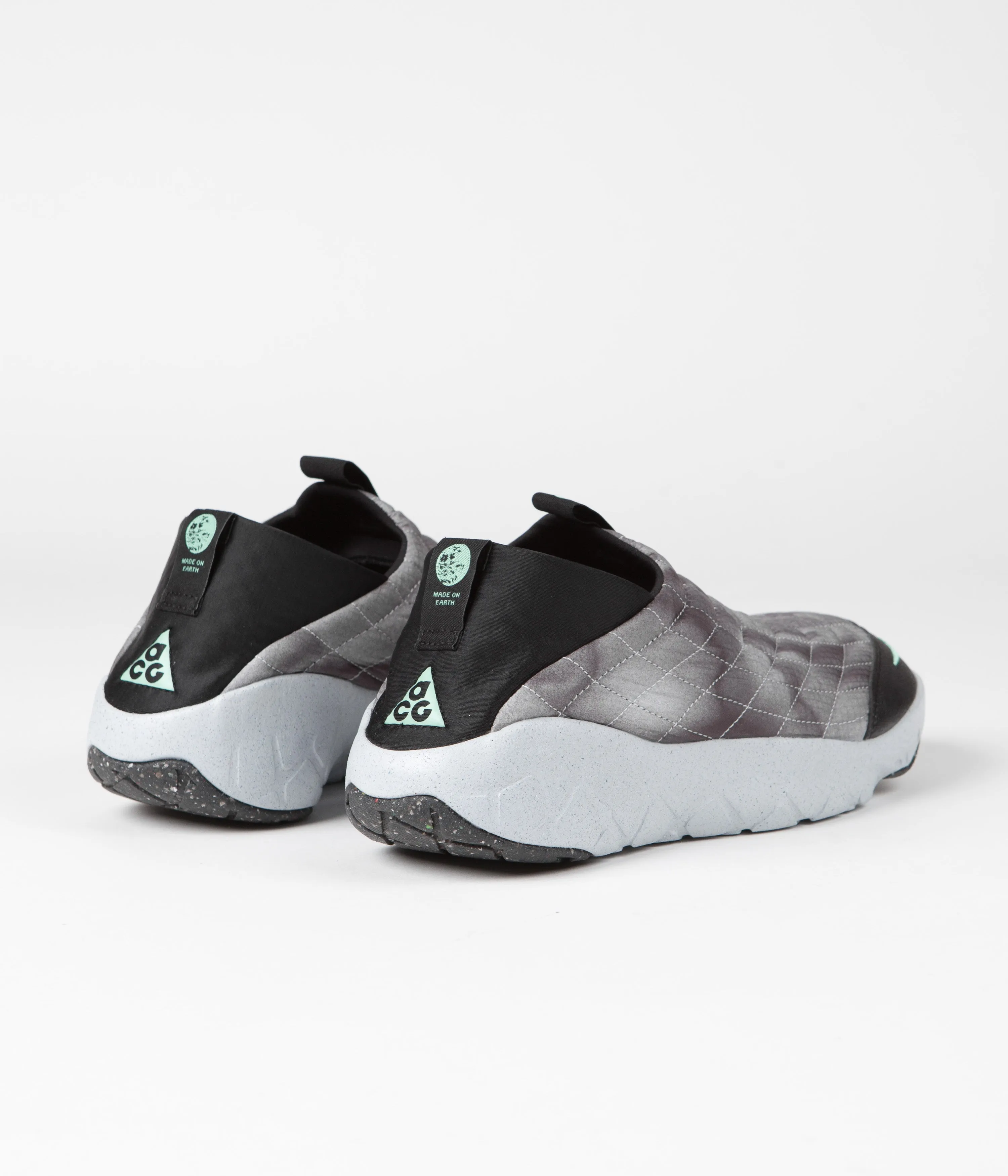 Nike ACG Moc 3.5 SE Shoes - Black / Green Glow - Black - Pure Platinum