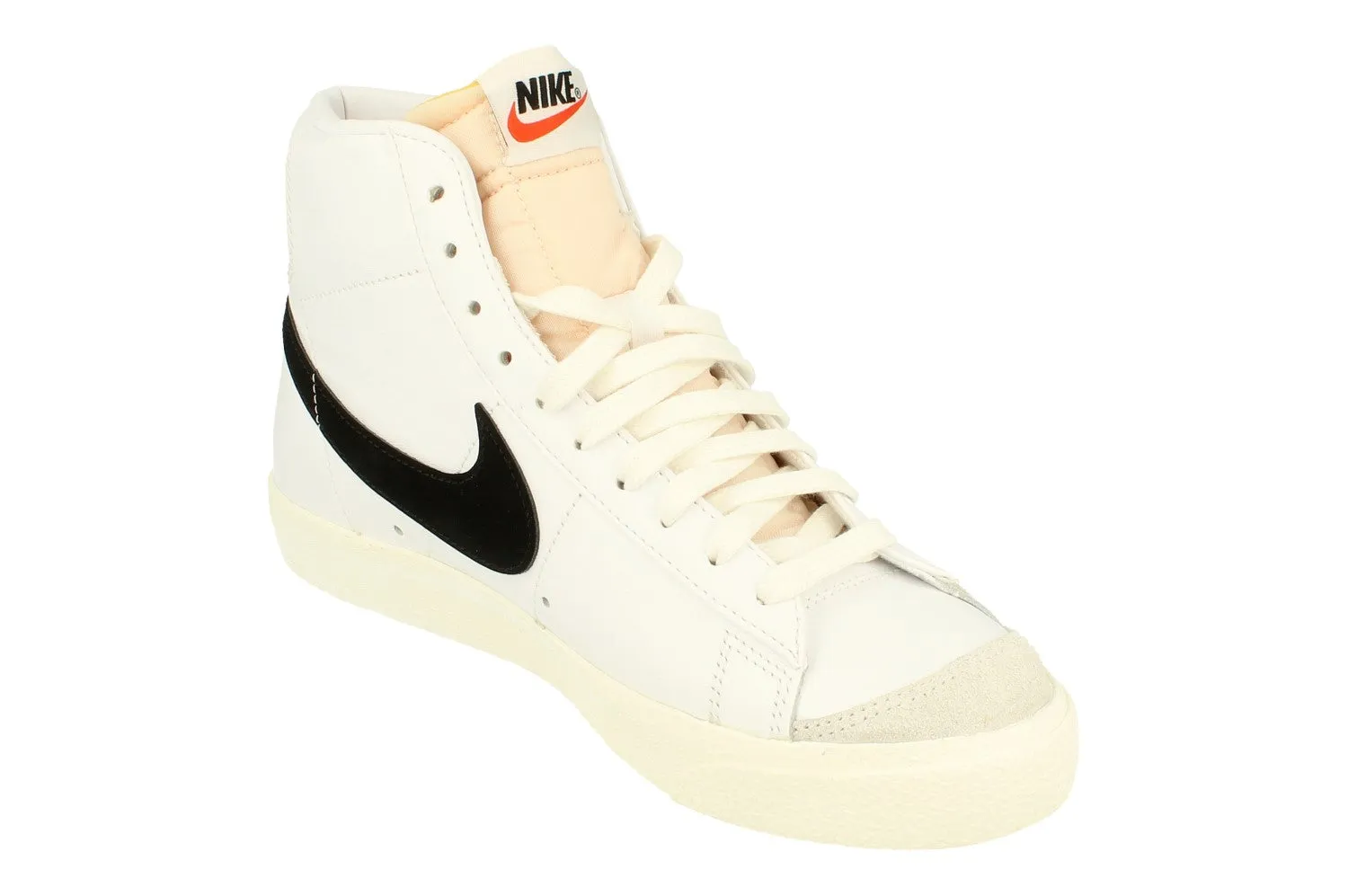 Nike Blazer Mid 77 VNTG Mens Trainers BQ6806 100