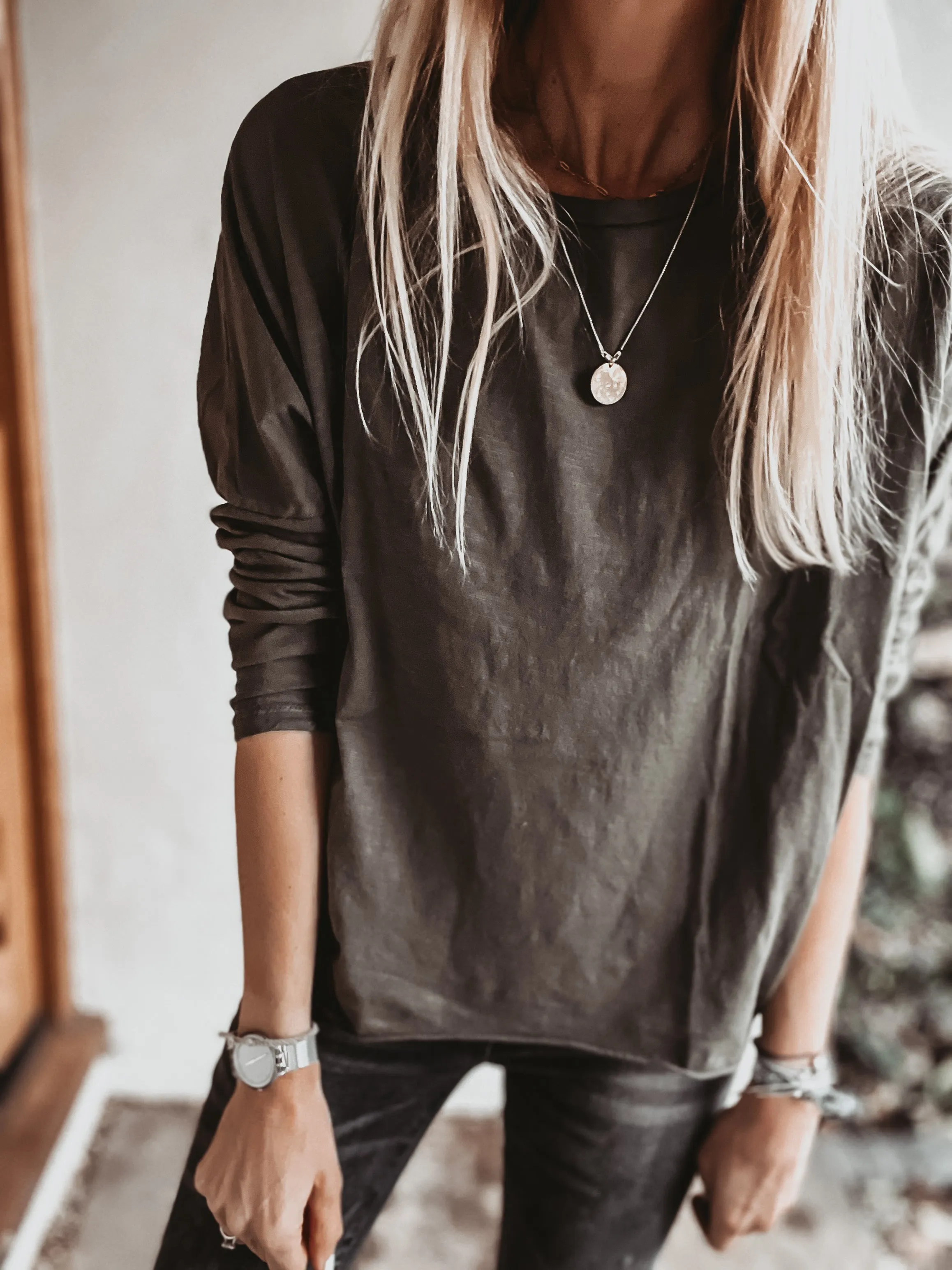 THE PERFECT KHAKI LONG SLEEVED TEE *new*